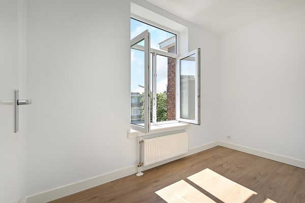 Medium property photo - Velpsestraat 52, 2573 SP Den Haag